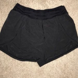 Lululemon mesh shorts size 6